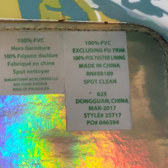 Lilly Pulitzer Breezy 2 Piece Tote Bag. - Picture 8 of 16